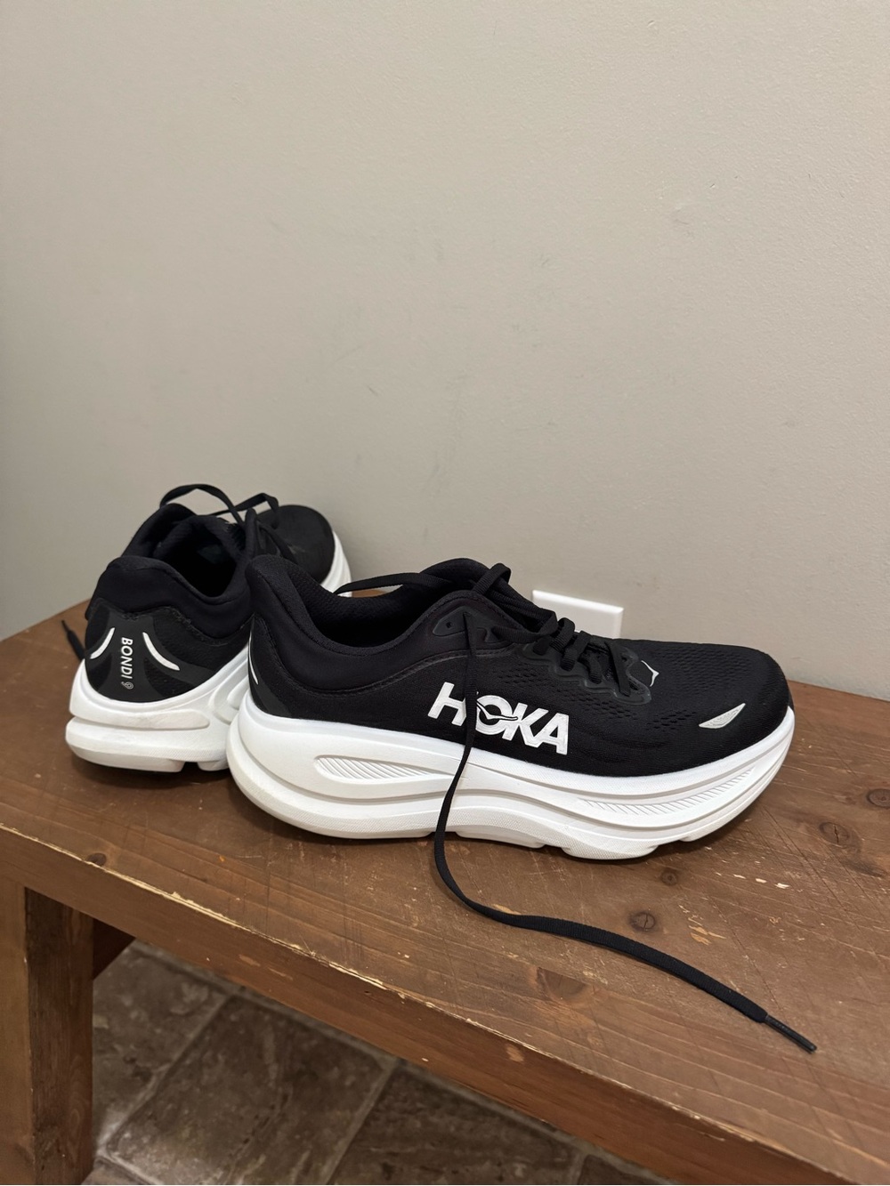 HOKA Bondi Women’s Sneakers Size 10 - Picture 3 of 8